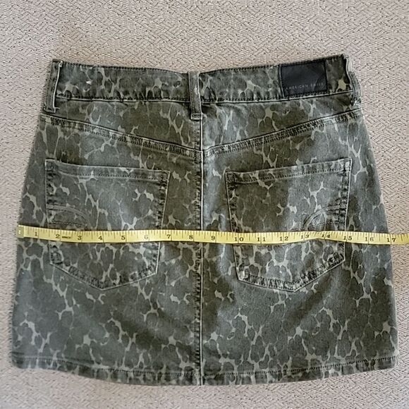 American Eagle Green Camo/Cheetah Next Level Stretch Hi-Rise Mini Jean Skirt-2 - Picture 10 of 12